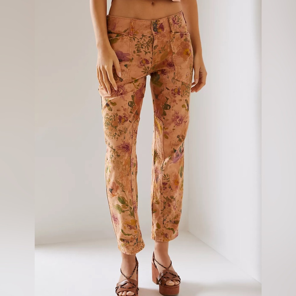Anthropologie Pilcro The Wanderer Floral Pants - Picture 2 of 10